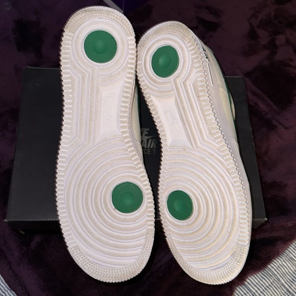 Nike Air Force One 07 LV8 - Picture 4 of 7